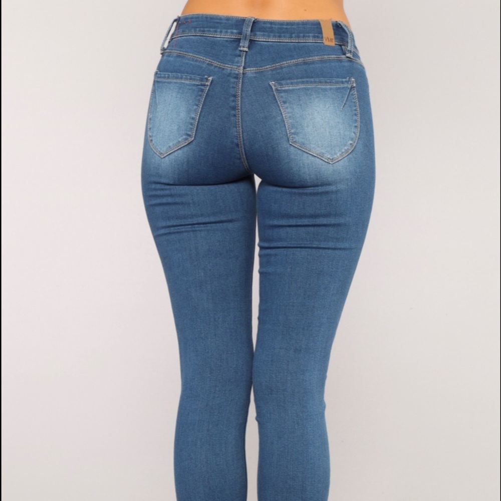 🎀 HP🎀 Catwalk Jeans - Picture 5 of 7